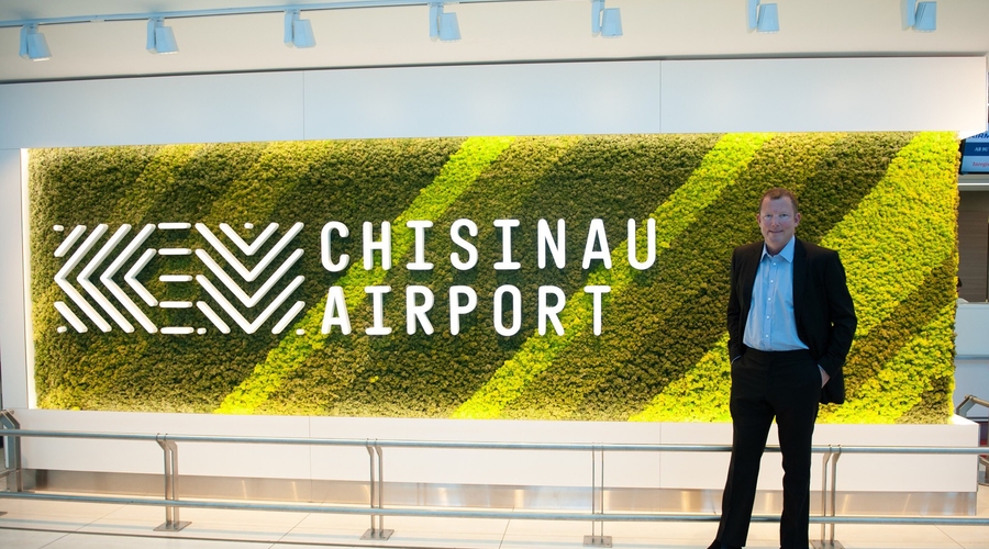 Шор продал аэропорт Ротшильдам