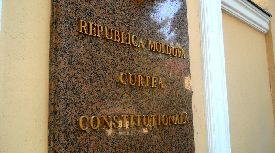 Депутатский мандaт Владимира Тельнова утверждён КС