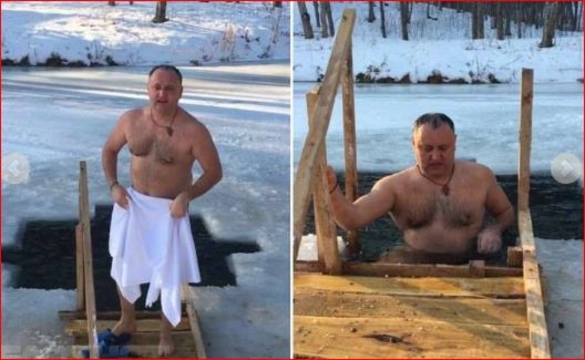 Игорь Додон окунулся в прорубь на Крещение