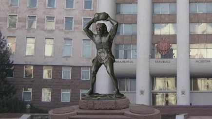 7 апреля Молдова потеряла политическую стабильность и приобрела …