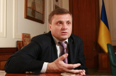 Глава администрации президента Сергей Левочкин подал в отставку.