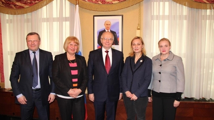 Посол России в Молдавии обсудил перспективы налаживания связей между молдавской Академией музыки, театра и изобразительных искусств и российскими вузами