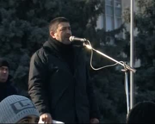 КЗКД в качестве жертвы оставляет на площади коммунистов