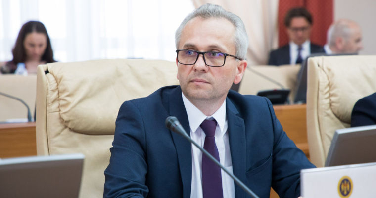 Всем учителям предоставят единовременное пособие в три тысячи леев