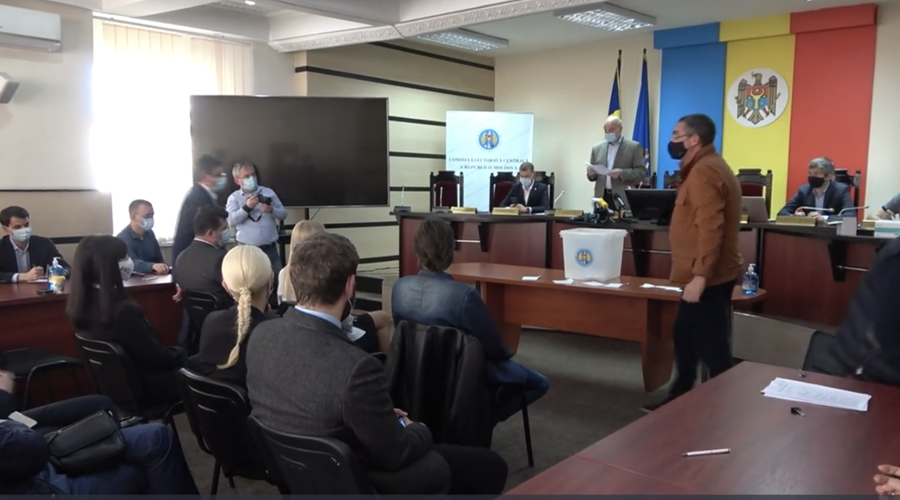 ЦИК установила порядок расположения участников в бюллетене