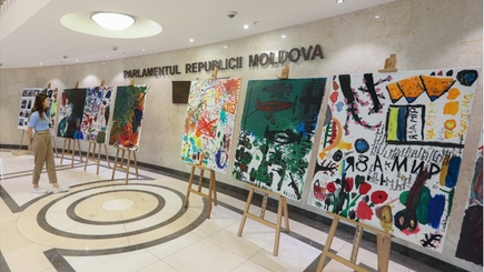 «Мій Дім Україна» - краски мира и войны