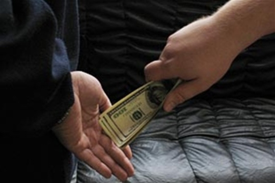 Три года тюрьмы за уменьшение штрафа