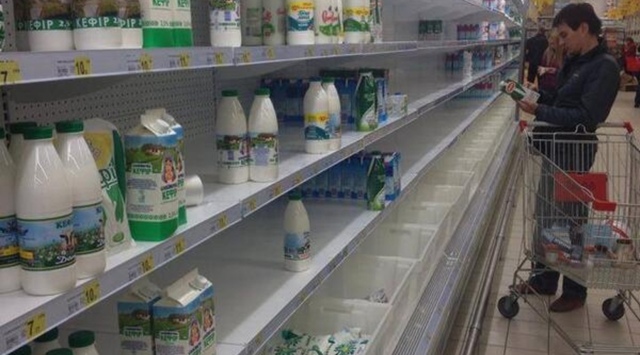 Крым в борьбе с дефицитом ограничивает вывоз продуктов за пределы полуострова
