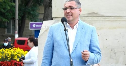 Ренато Усатый - снова в топе популярных политиков. А пока лидирует - Н.Григоришин