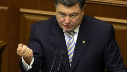 Порошенко обещает не вести переговоров с террористами и завершить АТО в течение нескольких часов