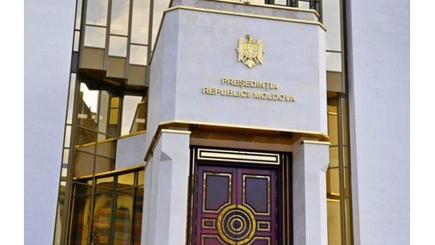 Глава государства приглашает завтра парламентские фракции и группы на консультации