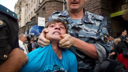 Дубинки, нагайки, перекрытый Невский. Как прошли акции 