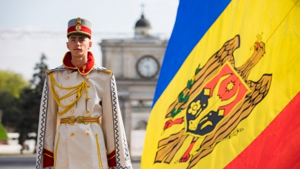 Саммит ЕС предоставил статус кандидата на вступление в Евросоюз Украине и Молдове