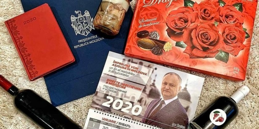 Вино и тушенка от президента Додона – «оскорбление профессии журналиста»