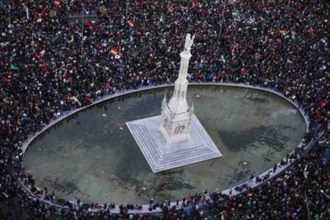 В Мадриде десятки тысяч граждан вышли на протест