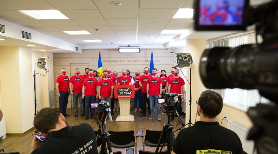 PRO MOLDOVA начала сбор подписей для запуска процедуры импичмента президента Додона: что сказали в президентуре