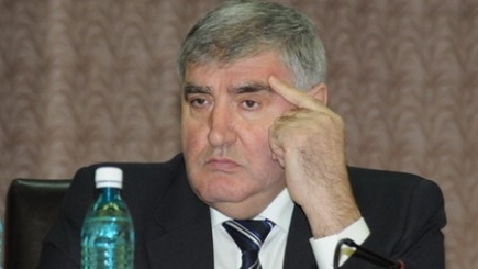 Министра приведут в парламент «силком»?