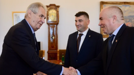 Кремль подключил к проекту «автономного Закарпатья» марионетку Милоша Земана