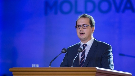 Анди Кристя: Молдове, находящейся между двумя мирами, статус нейтралитета не поможет (ВИДЕО)