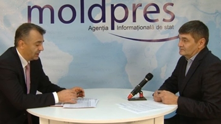 Premierul Chicu si politica reala