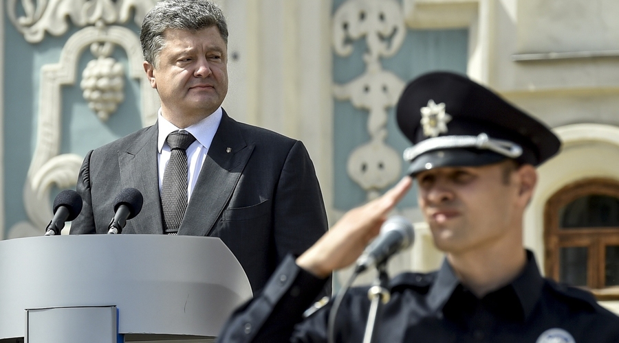 Новые олигархи? Почему некоторые говорят, что Украина все еще находится в плену элиты