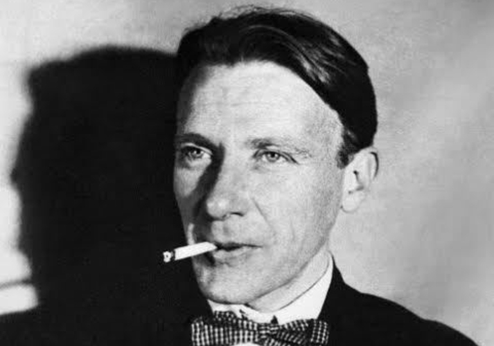 123 года со дня рождения писателя  Михаила Булгакова