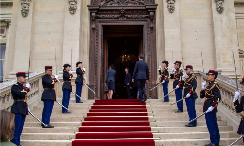 Встреча в Париже