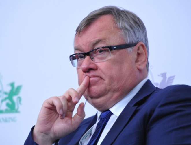 Глава ВТБ России  озвучил условие начала войны
