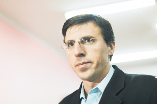 За отставку Киртоакэ собрано более 65 тысяч голосов