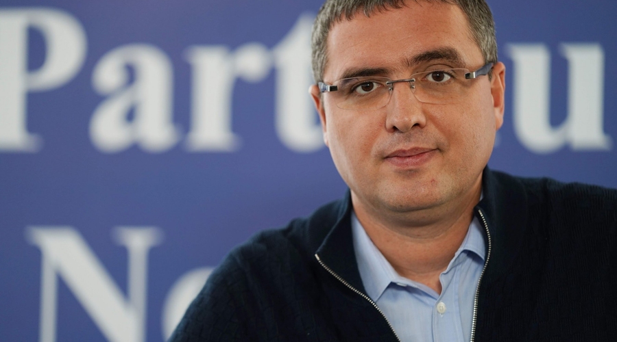 Лидер «Нашей партии» считает, что парламент окончательно дискредитирован и он должен быть распущен