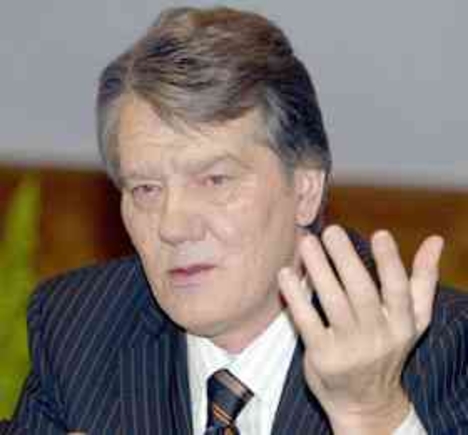 На Ющенко подали в суд за газовые контракты 2008 года