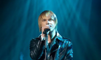 Украинский певец Эдуард Романюта представит Молдову на Евровидении-2015