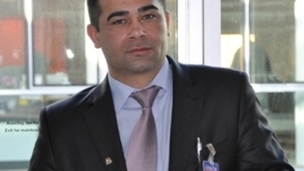Miscarea Voievod: Protestam si cerem condamnarea vamesului si demisia sefului postului vamal Galati precum si revocarea ambasadorului roman de la Chisinau, Republica Moldova.