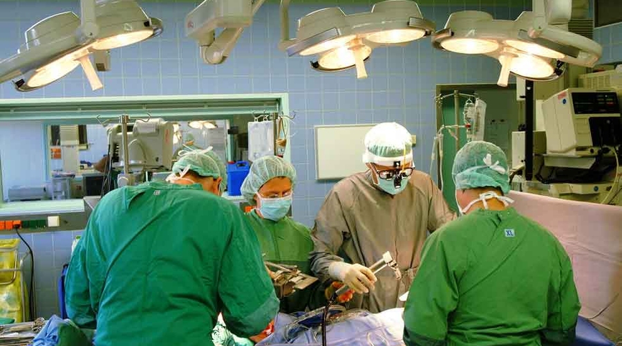 Молдавские врачи впервые провели сложную операцию на почках
