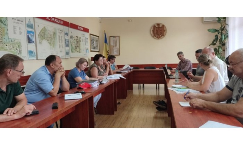 Резина немного избавится от вони