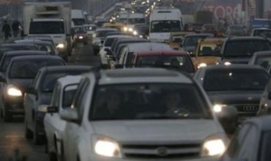 С 1 ноября водители обязаны ездить днем с включенными фарами