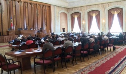 Провал вотума недоверия кабмину Лянкэ