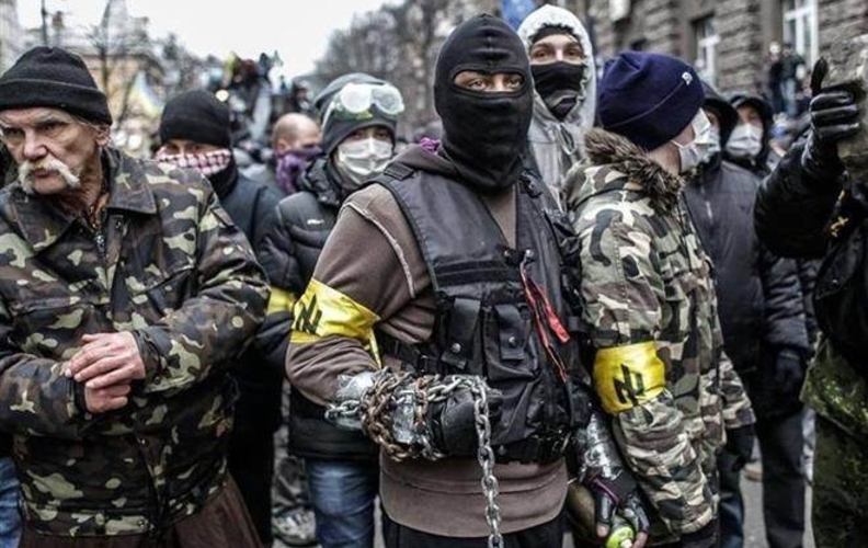 «Правый сектор» едет на восток