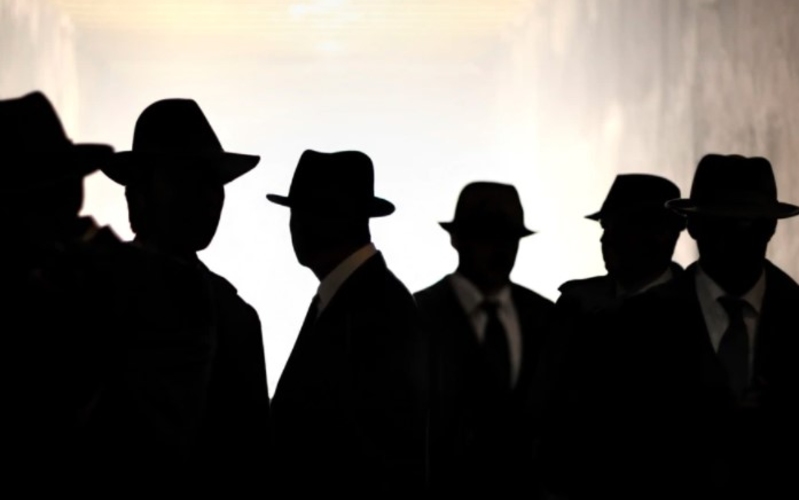 Дипломатия или шпионаж? Что стоит за высылкой российских дипломатов из различных стран мира