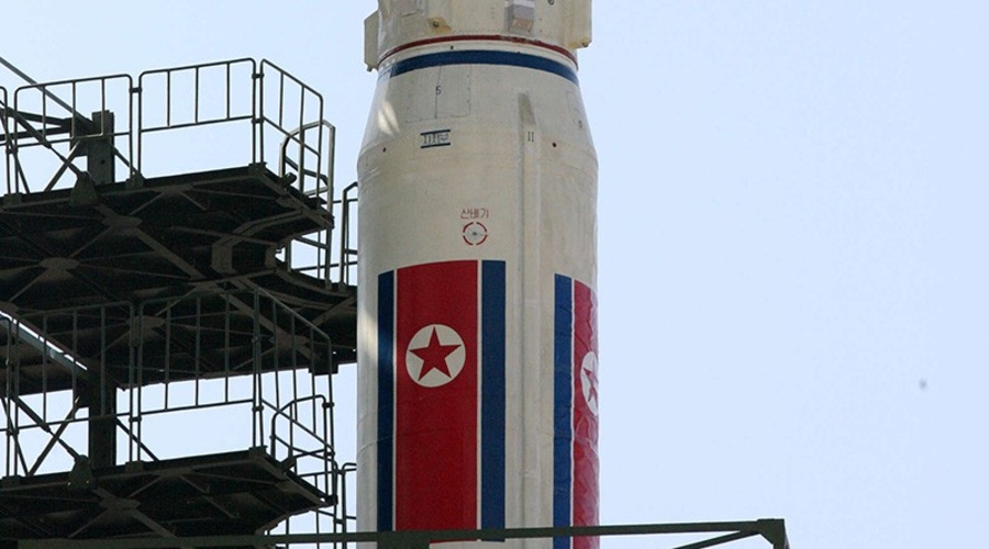 КНДР запустила баллистическую ракету в сторону Японии