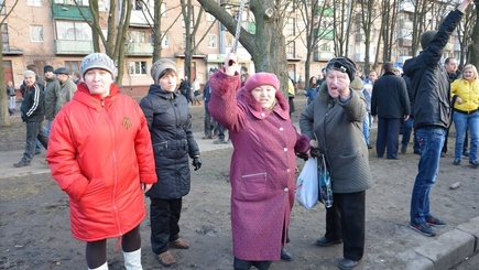 «Не врезать ли нам гиперракетой по американским рожам» - репортаж о бабках из «Отрядов Путина»