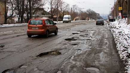 Нашли виновника в плохом асфальте на Алба-Юлия
