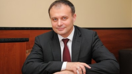 Андриан Канду: 