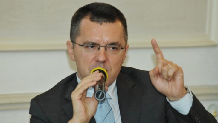 Дан Дунгачу - о 