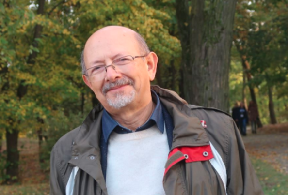 Рейтинг Лукашенко уж точно не был 80%, иначе он был бы заинтересован в проведении экзит-поллов и опросов