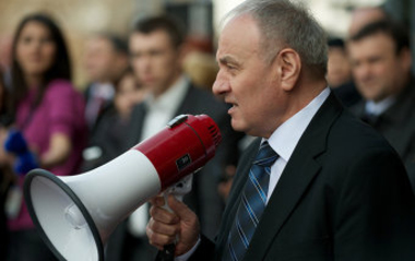 Президент Молдовы будет загонять гагаузов  в Европу?