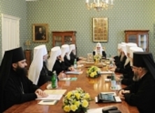 РПЦ открыла священнослужителям путь на выборы РПЦ открыла священнослужителям путь на выборы