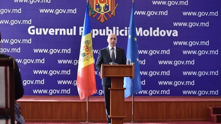 Премьер-министр Павел Филип представил отчет по прошествии года деятельности правительства