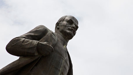 Памятник Ленину замироточил в Выборге – СМИ