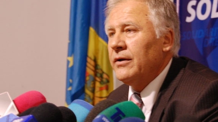 На заседаниях молдавского парламента будет присутствовать представитель НСГ